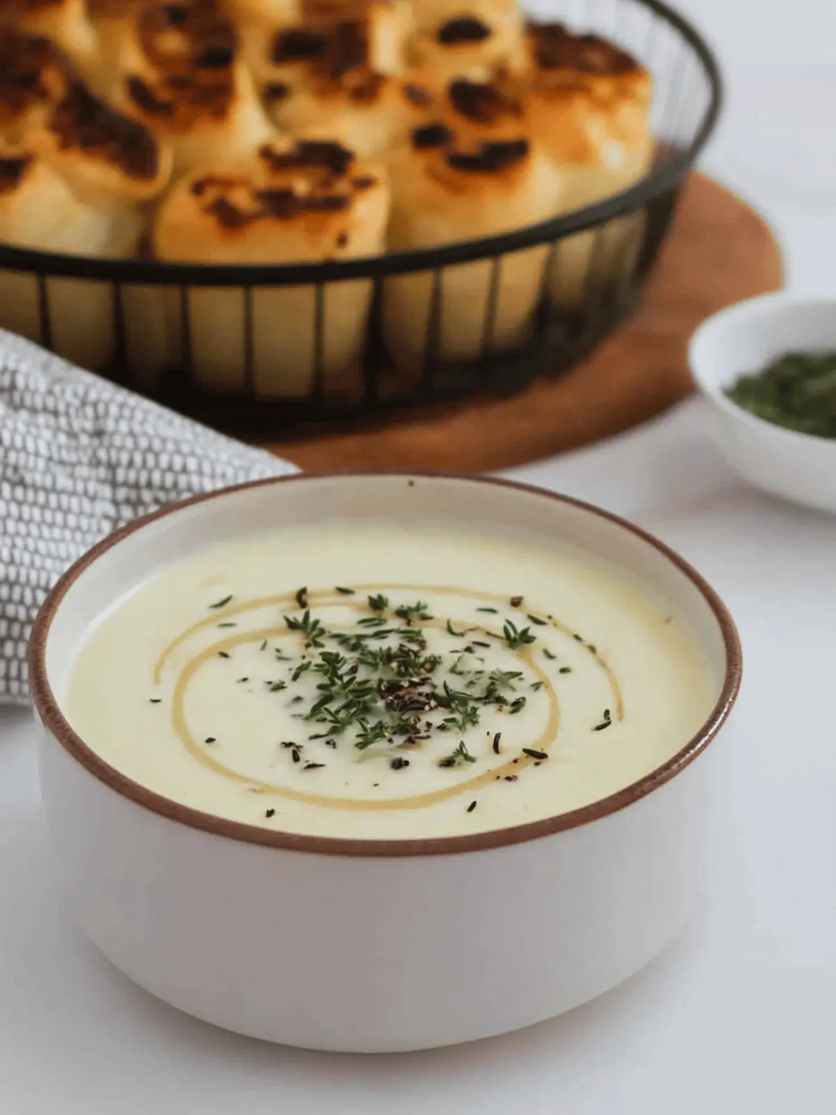 Slow Cooker Leek And Potato Soup